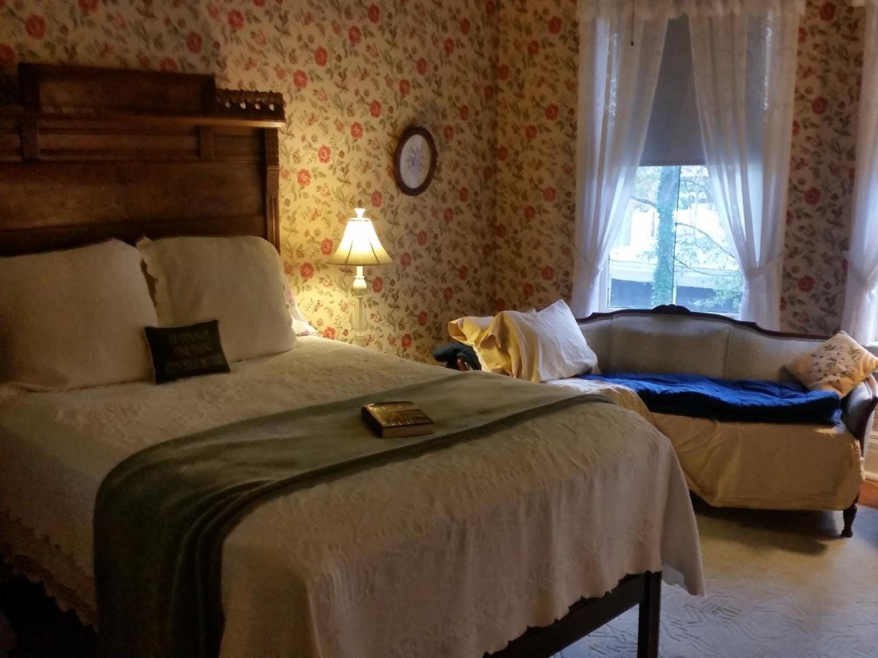 Spahn House Bed And Breakfast Senatobia Экстерьер фото