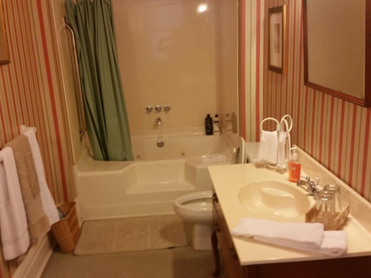 Spahn House Bed And Breakfast Senatobia Экстерьер фото